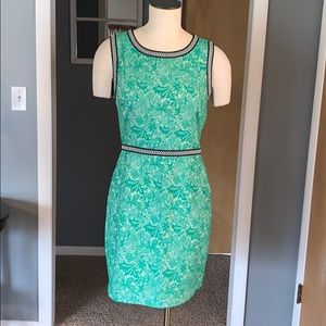 Green and white dress woman’s medium